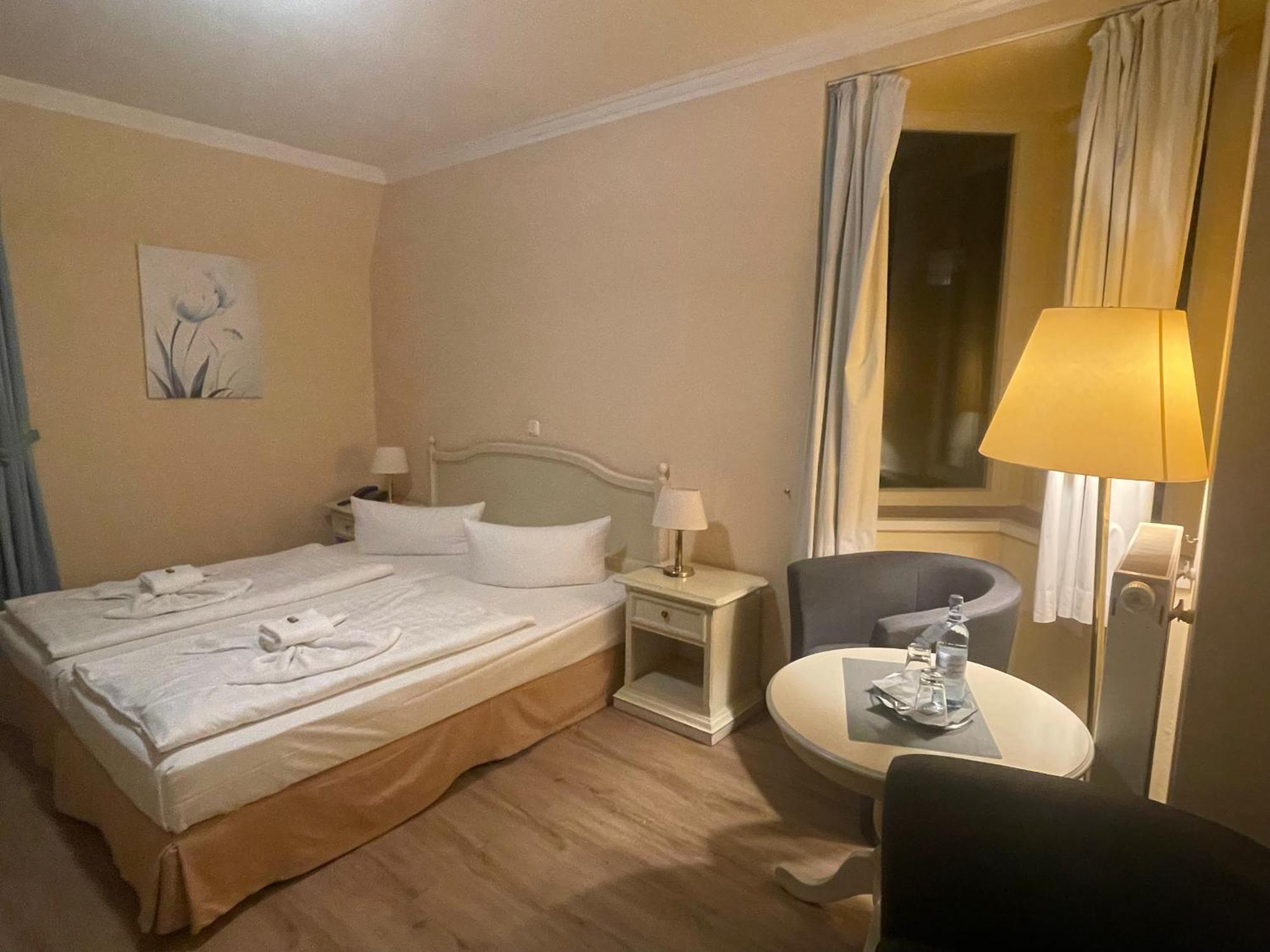 Hotel Bellevue Warnemuende รอสต็อค ภายนอก รูปภาพ