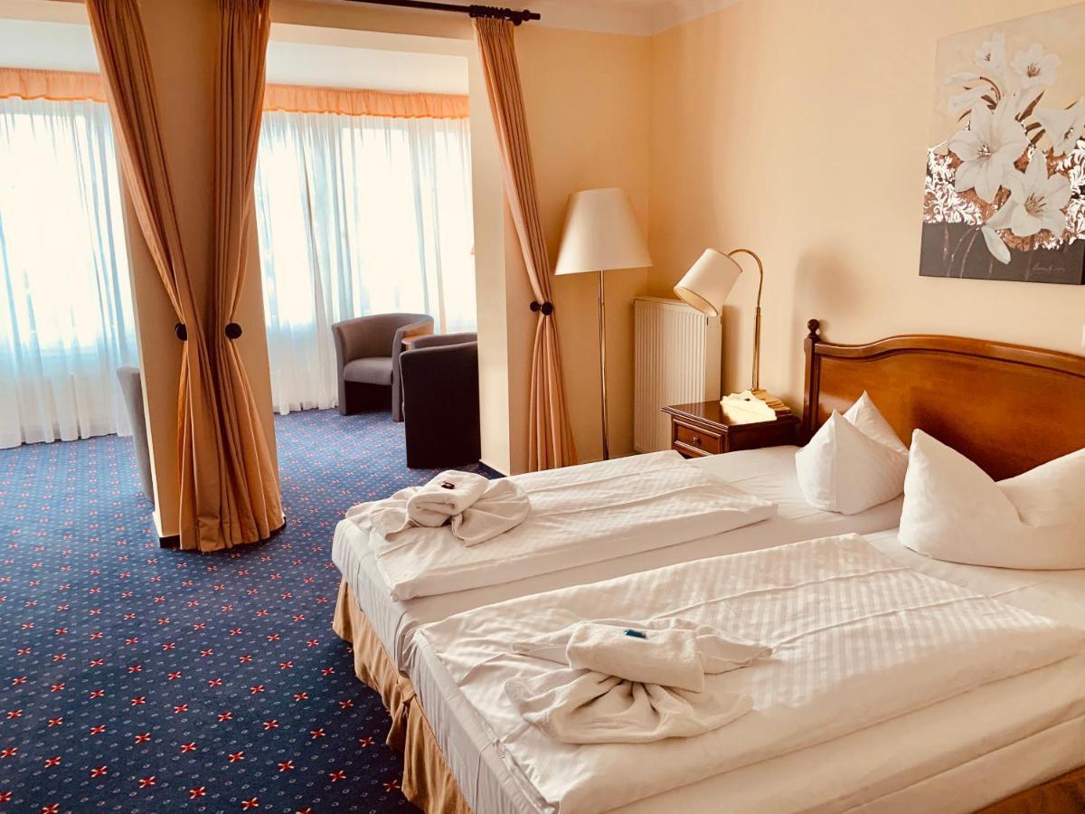 Hotel Bellevue Warnemuende รอสต็อค ภายนอก รูปภาพ